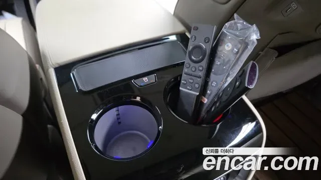 Kia Carnival бензин 9 мест Signature, миниатюра 3