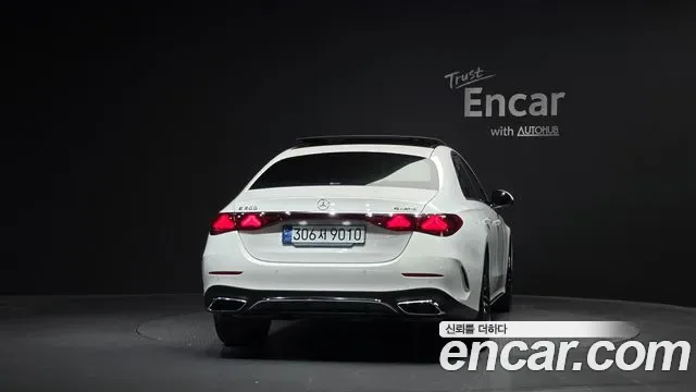 Mercedes-Benz E-Class E300 4MATIC AMG Line, миниатюра 5