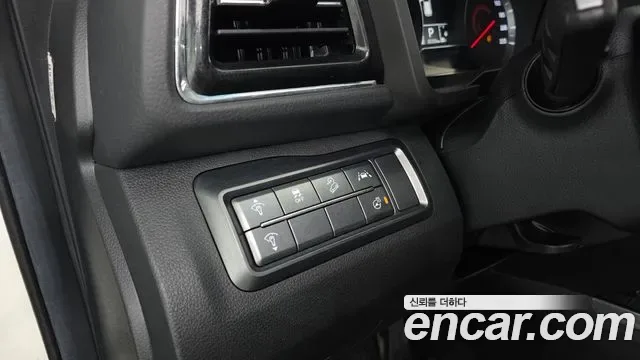 KGM Tivoli бензин 1.5 2WD V3, миниатюра 17
