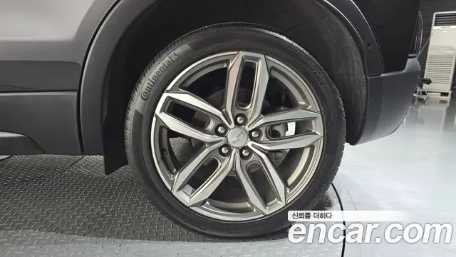 Cadillac XT4 2.0 AWD, миниатюра 5