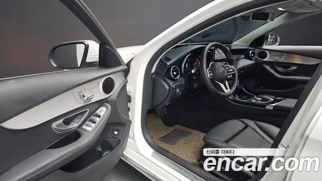 Mercedes-Benz C-Class C200, миниатюра 3