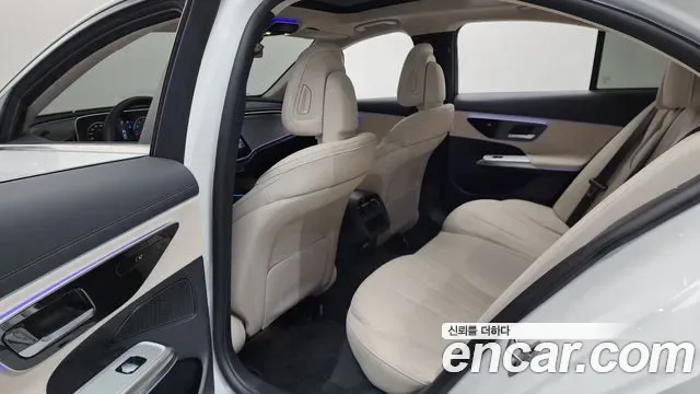 Mercedes-Benz E-Class E200, миниатюра 21