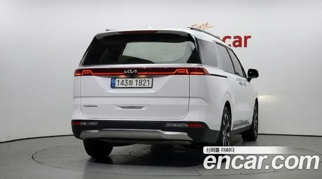 Kia Carnival дизель 7 мест, миниатюра 9