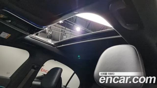 Mercedes-Benz E-Class E300 4MATIC, миниатюра 27