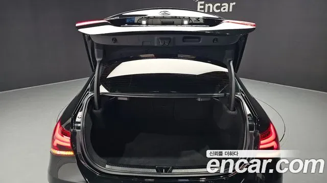 Mercedes-Benz A-Class AMG A35 4MATIC, миниатюра 7