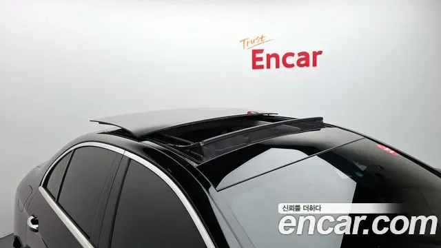 Mercedes-Benz E-Class E300 4MATIC AMG Line, миниатюра 15