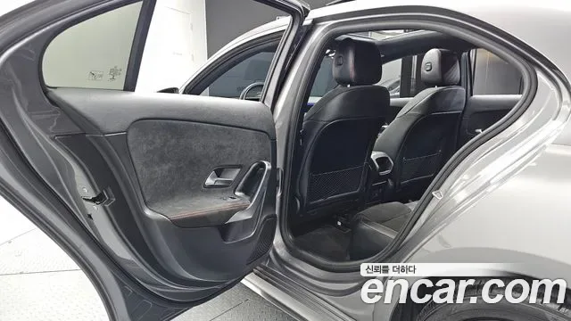 Mercedes-Benz A-Class A250 4MATIC, миниатюра 23