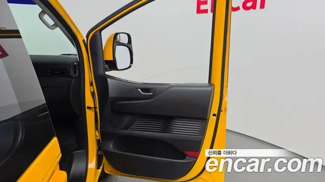 Hyundai Staria L3.5 15 мест, миниатюра 17