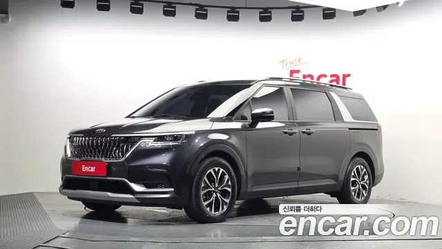 Kia Carnival дизель 9 мест Prestige