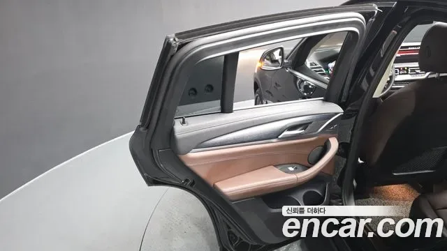 BMW X4 xDrive20i xLine, миниатюра 12