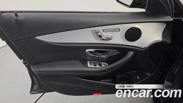 Mercedes-Benz E-Class E250, миниатюра 23