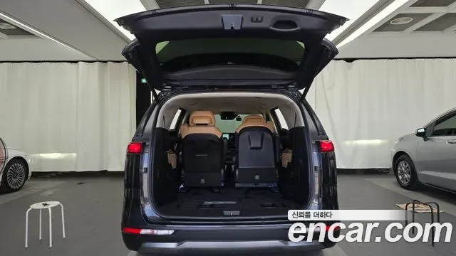 Kia Carnival бензин 7 мест, миниатюра 5