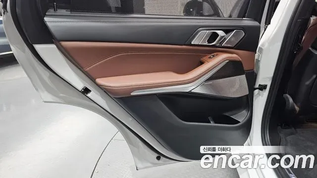 BMW X5 M50i, миниатюра 3