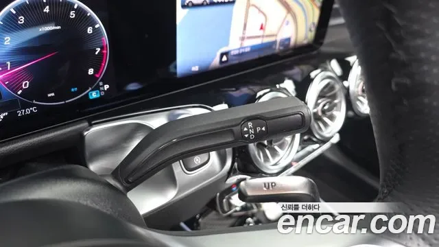 Mercedes-Benz GLB AMG GLB35 4MATIC, миниатюра 12