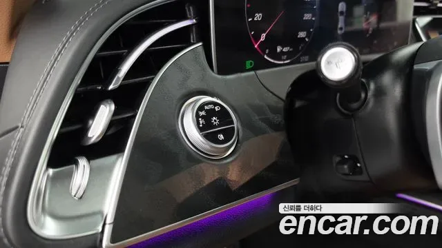 Mercedes-Benz E-Class E200 AMG Line, миниатюра 27