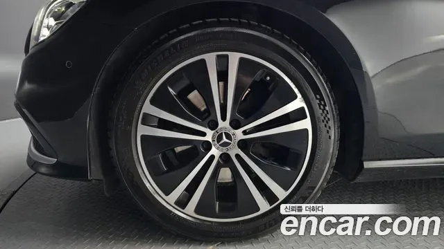 Mercedes-Benz E-Class E250, миниатюра 13