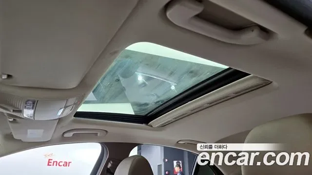 Mercedes-Benz E-Class E300 4MATIC, миниатюра 21