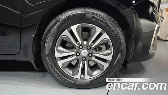 Kia Carnival 9 мест, миниатюра 3