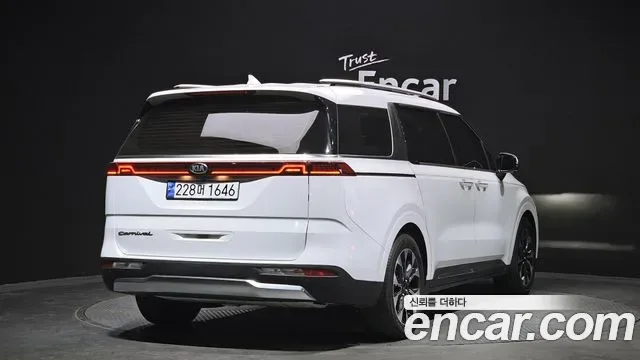 Kia Carnival дизель 9 мест Signature, миниатюра 14