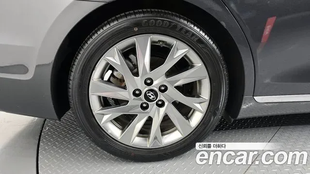 Hyundai Grandeur Calligraphy, миниатюра 17