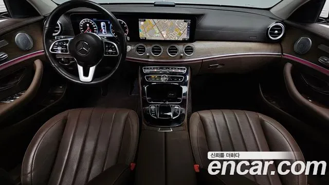 Mercedes-Benz E-Class E300 4MATIC, миниатюра 14