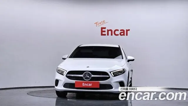 Mercedes-Benz A-Class A250 4MATIC, миниатюра 14