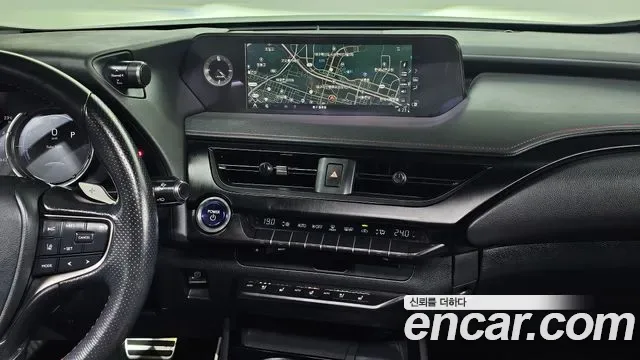 Lexus UX 2.0 F-Sport 2WD, миниатюра 17