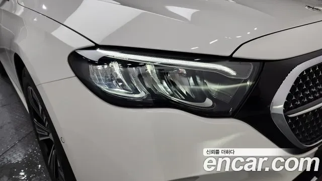 Mercedes-Benz E-Class E200, миниатюра 11