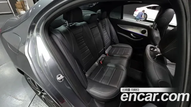 Mercedes-Benz E-Class E250, миниатюра 26