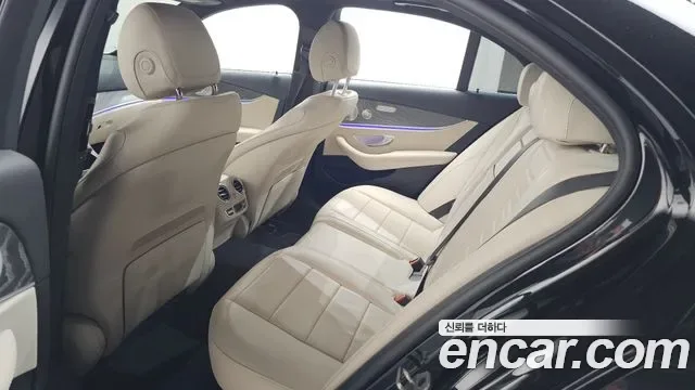 Mercedes-Benz E-Class E350 4MATIC, миниатюра 19