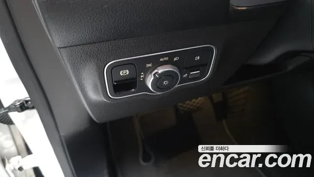 Mercedes-Benz GLB GLB200 d, миниатюра 14