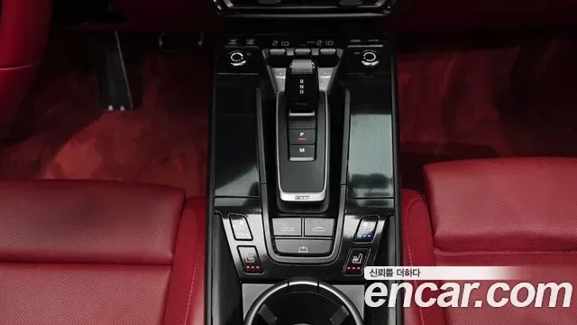 Porsche 911 4 GTS, миниатюра 15