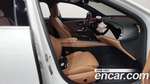 Mercedes-Benz E-Class E300 4MATIC AMG Line, миниатюра 4
