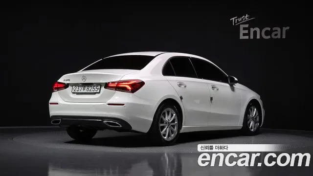 Mercedes-Benz A-Class A220, миниатюра 5