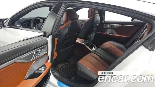 BMW 8 (G15) M850i xDrive, миниатюра 14