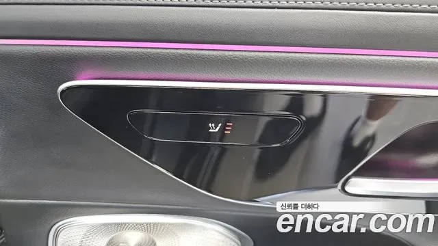 Mercedes-Benz E-Class E300 4MATIC, миниатюра 23