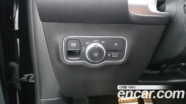 Mercedes-Benz GLB AMG GLB35 4MATIC, миниатюра 11