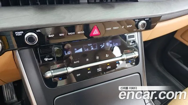 Kia Carnival дизель 9 мест Prestige, миниатюра 3
