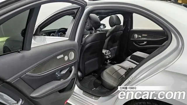 Mercedes-Benz E-Class E350 4MATIC AMG Line, миниатюра 16