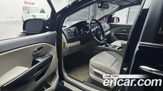 Kia Carnival 9 мест, миниатюра 17