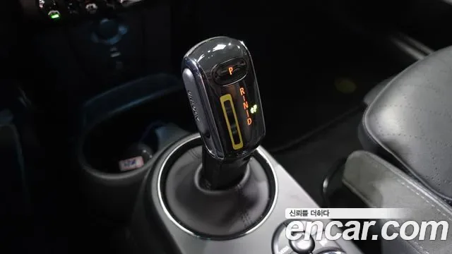 MINI Cooper SE III, миниатюра 8