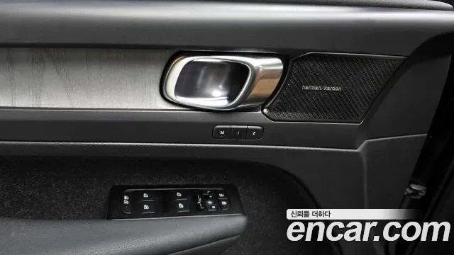 Volvo XC40 B4, миниатюра 18