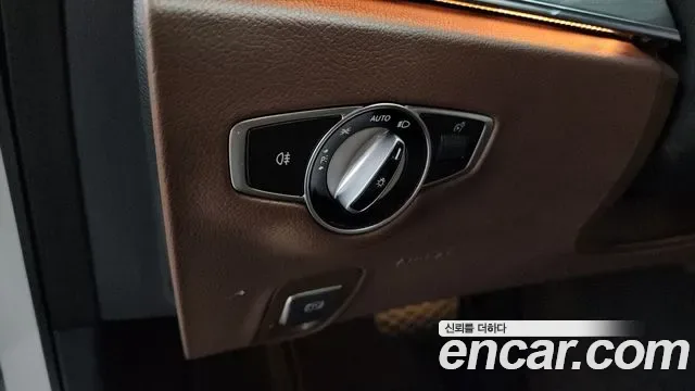 Mercedes-Benz E-Class E350 4MATIC, миниатюра 18