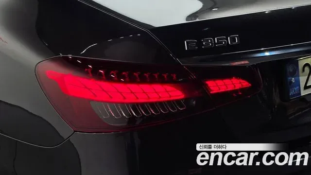 Mercedes-Benz E-Class E350 4MATIC AMG Line, миниатюра 2