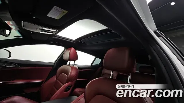 Kia Stinger 2.0 Turbo 2WD, миниатюра 3