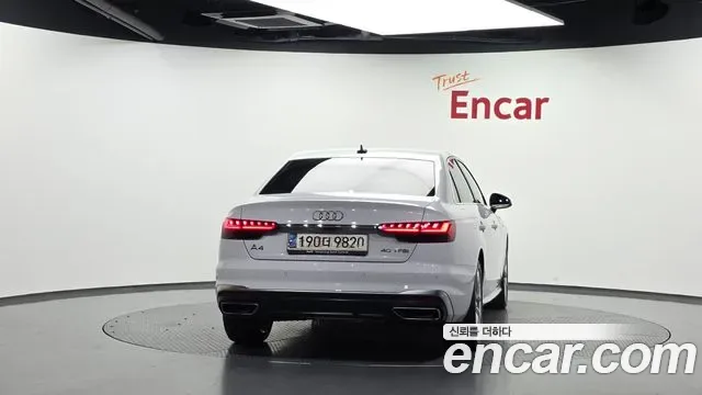 Audi A4 40 TFSI Premium, миниатюра 3