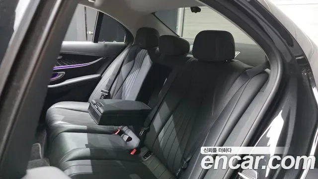 Mercedes-Benz E-Class E220d 4MATIC, миниатюра 30