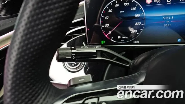 Mercedes-Benz E-Class E300 4MATIC AMG Line, миниатюра 13