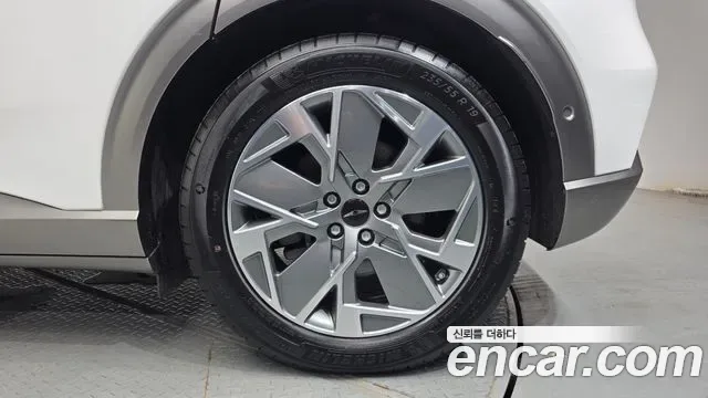 Genesis GV60, миниатюра 26