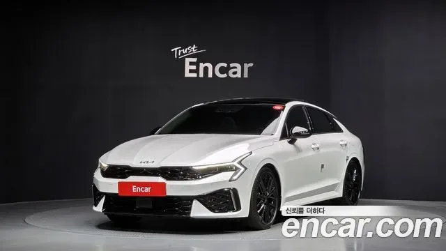 Kia K5 III 1.6 Turbo Signature